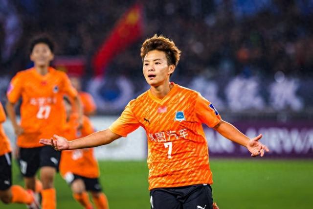 亞冠決戰(zhàn)末刻點(diǎn)球定勝！王霜果斷出擊！