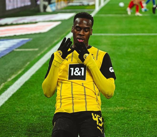 羅馬諾：吉滕斯欲加盟切爾西，談判持續(xù)中。