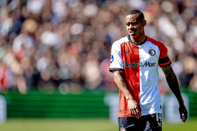 荷甲轉(zhuǎn)會(huì)風(fēng)波，滕哈赫盯上費(fèi)耶諾德前鋒派修。