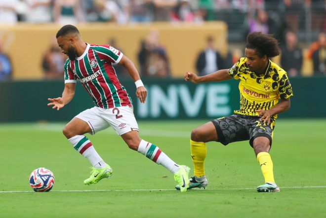 40歲弟媳全場霸場，歐冠亞軍慘敗，世俱杯平局。