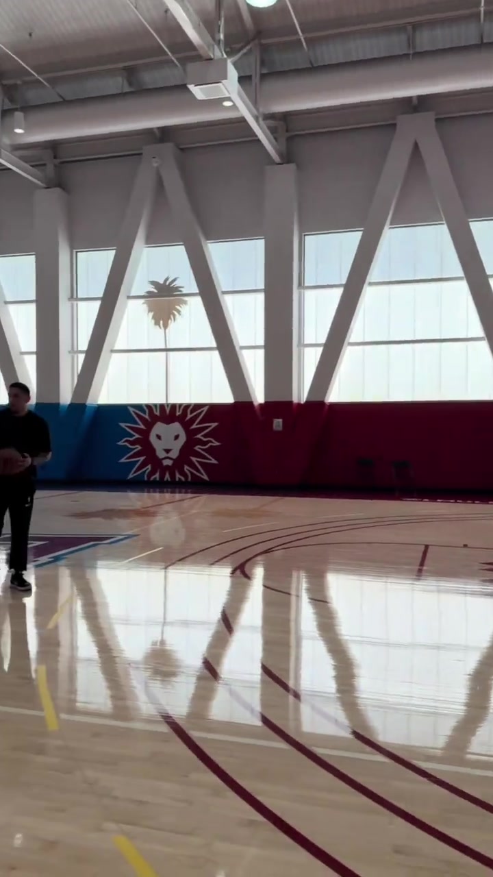 崔永熙更新動態(tài)傷后第一次球場訓(xùn)練ACL斷裂后第171天