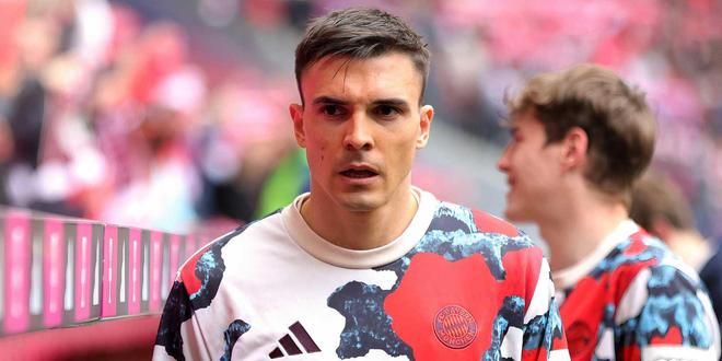 英媒：曼聯(lián)租借拜仁中場帕利尼亞，富勒姆競爭。