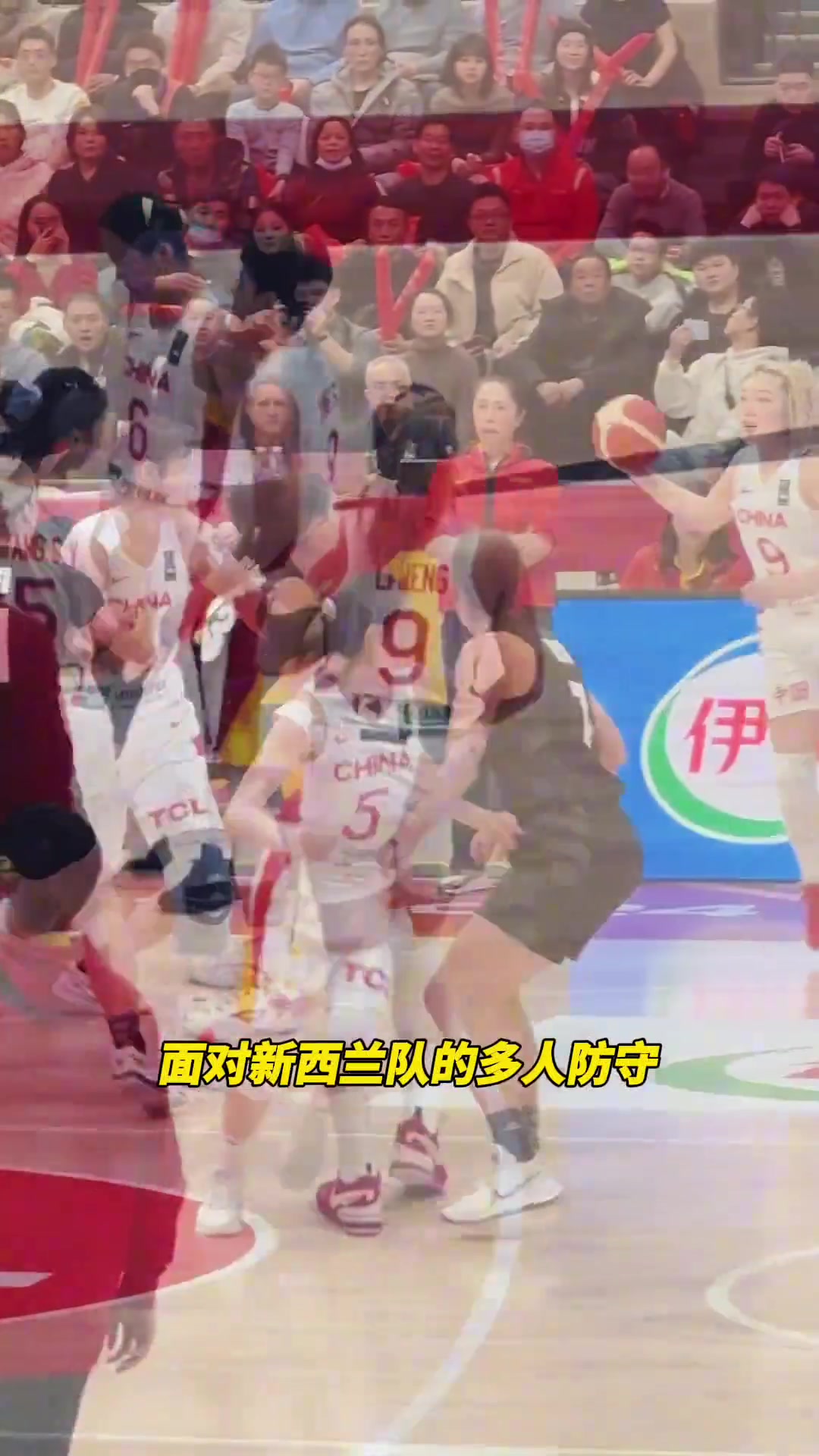 以后還能看到嗎李夢(mèng)此前邊上場(chǎng)邊整理球衣 這大體格子誰(shuí)防得住