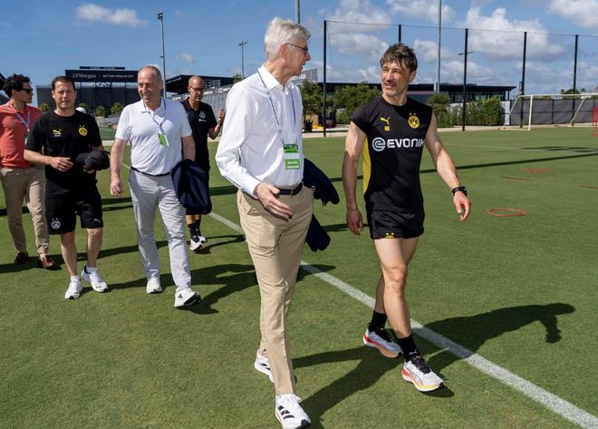 戰(zhàn)馬梅洛迪日落，溫格諾伊恩多夫觀摩多特訓(xùn)練