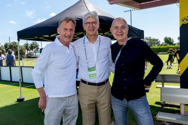 溫格、紐恩多夫視察多特訓練，與瓦茨克、科瓦奇交流