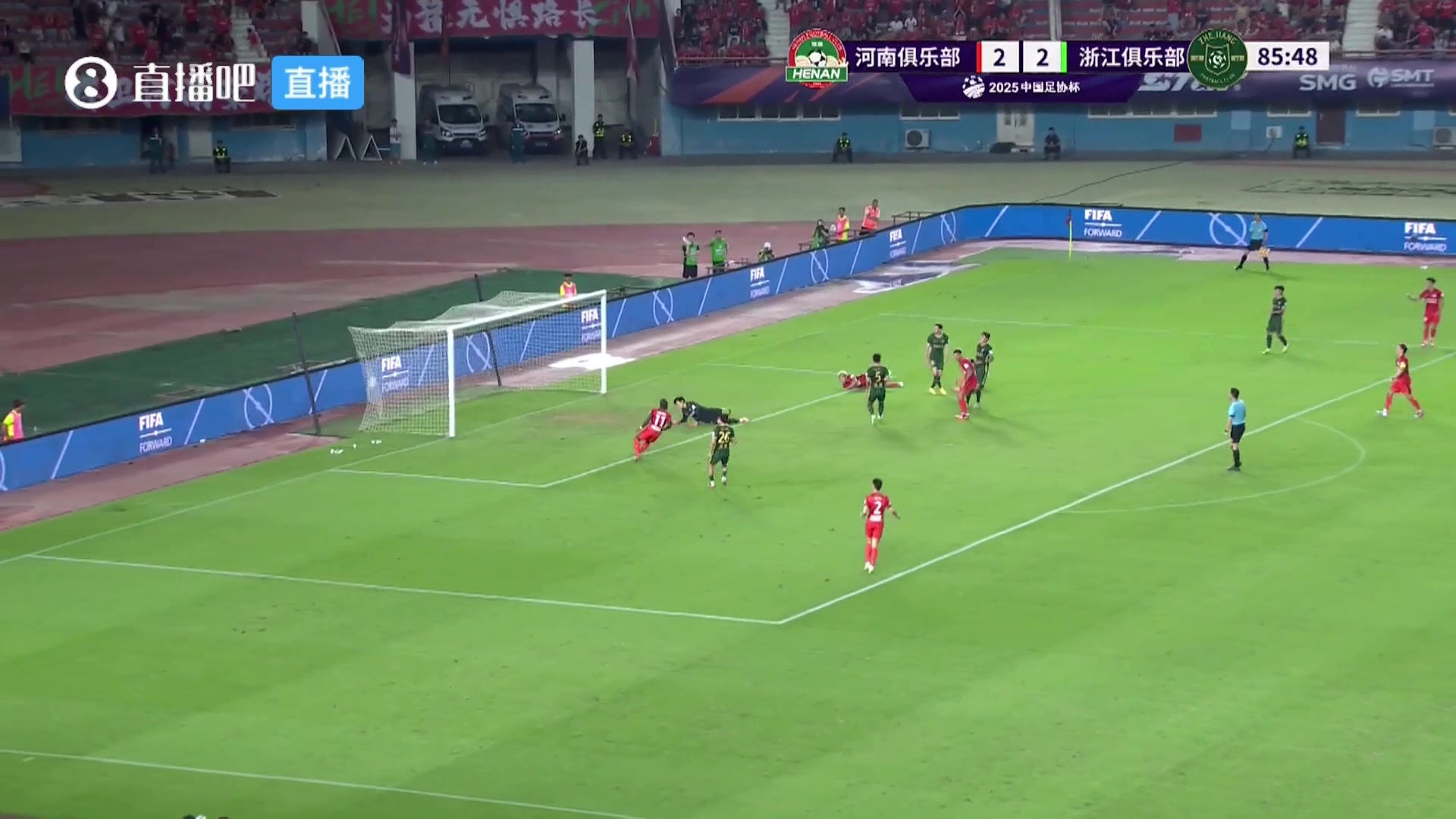 跌宕起伏再度反超河南打出精彩配合卡多索無(wú)人盯防推射破門