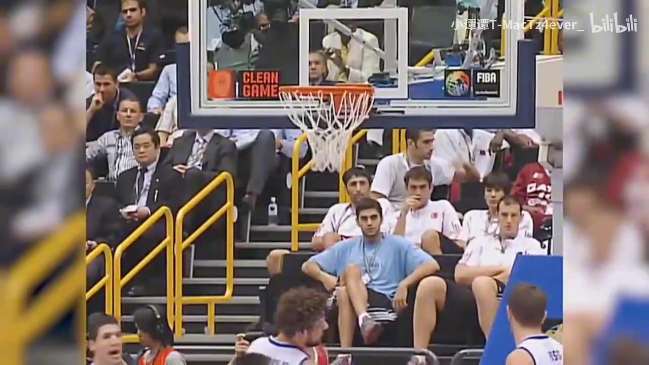 不是一個維度男籃名場面姚明打爆亞洲第一中鋒河升鎮(zhèn)