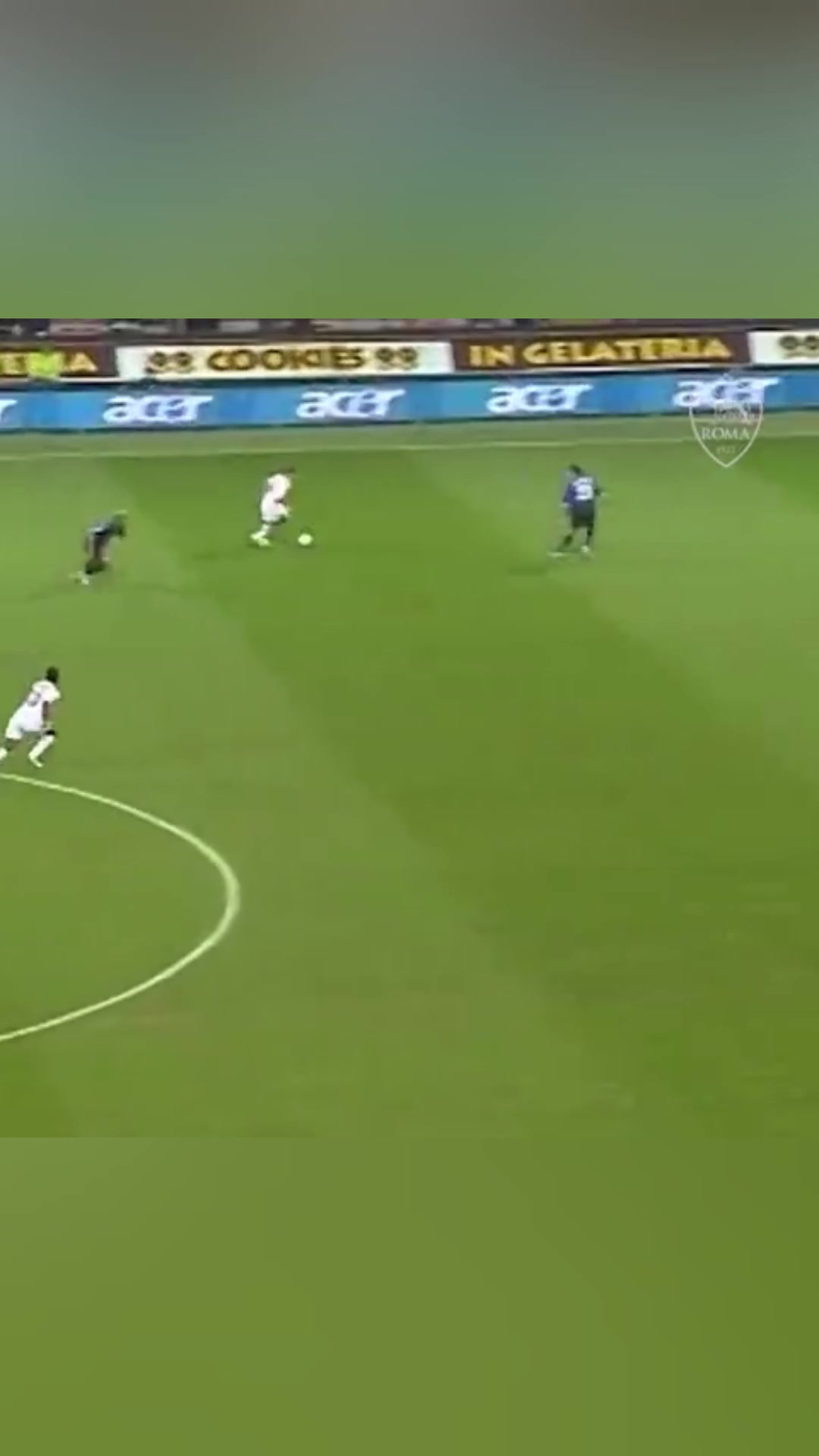 托蒂踢國(guó)米的這寫(xiě)意記吊射是我職業(yè)生涯最佳進(jìn)球