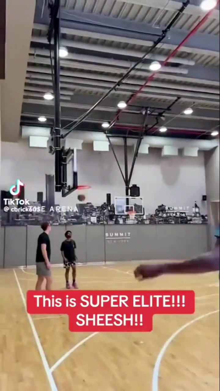 火箭球員近期訓練視屏杜蘭特遠投恐怖如斯 小賈強化核心力量