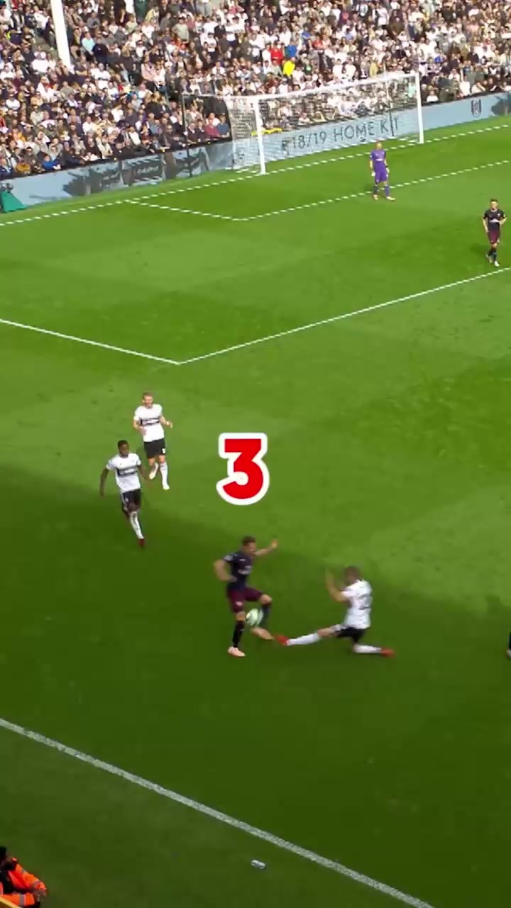 充滿藝術(shù)氣息的進球槍手美麗足球的天花板