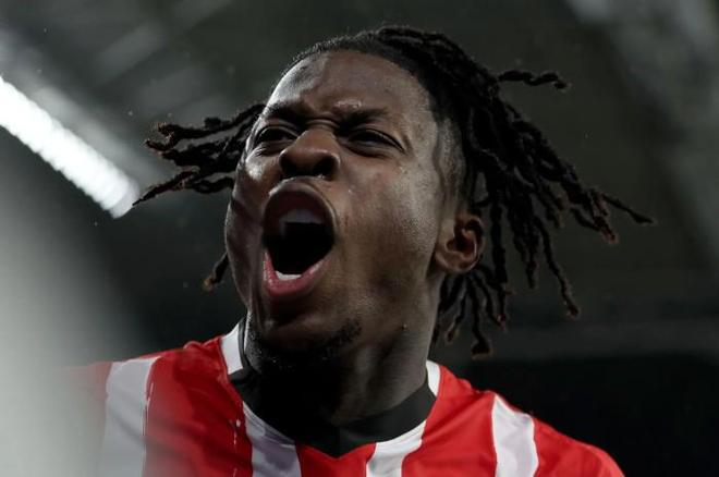 巴卡約科缺席PSV訓練，藥廠轉(zhuǎn)會優(yōu)勢明顯。瑞天空。