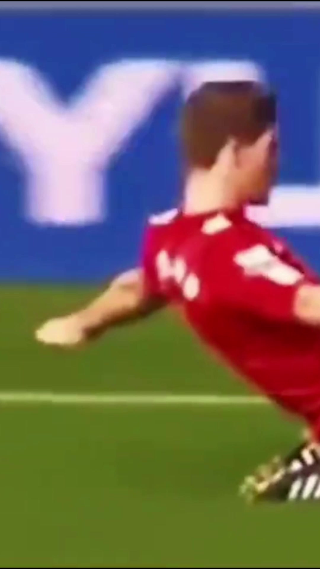 太陽報(bào)杰拉德21歲大女兒生娃他已經(jīng)當(dāng)上外公