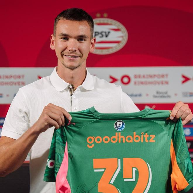 埃因霍溫租借捷克門(mén)將科瓦爾，合同含買(mǎi)斷條款。