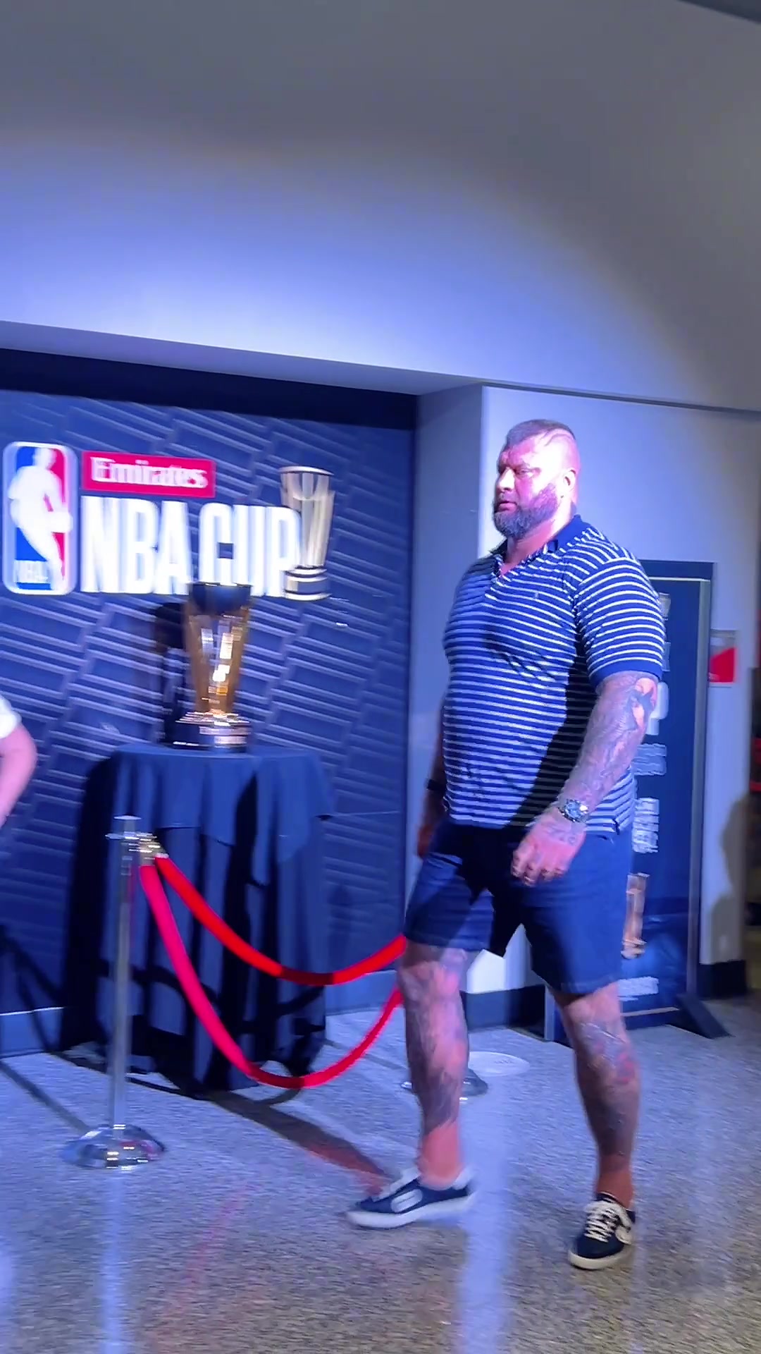 楊瀚森和約基奇之間還差一位眉清目秀的哥哥