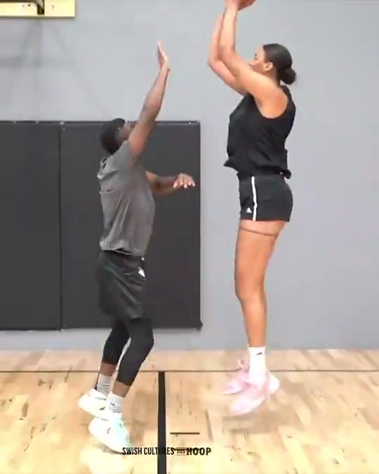 要是中國(guó)女籃有像坎貝奇這樣的中鋒是否就能打爆日本了