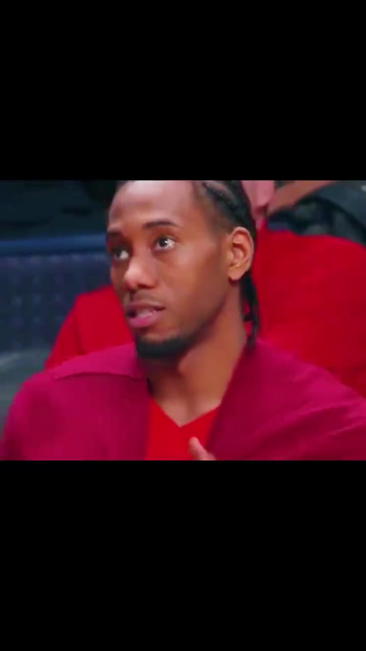 小卡笑了還記得這是什么時期的小卡嗎太清秀了吧