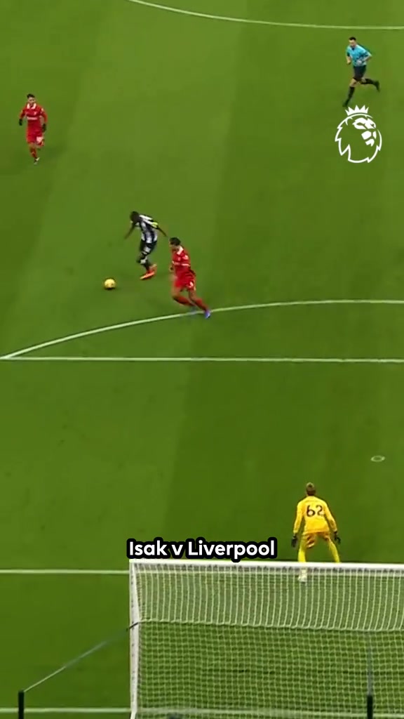 頻率太快了英超官推伊薩克曾讓范迪克摸不著頭腦