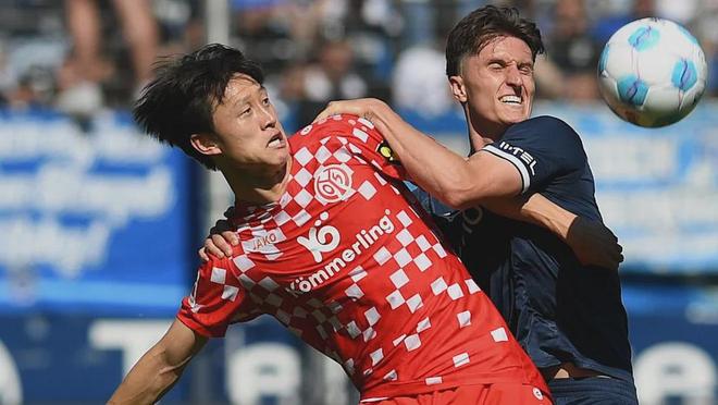 李在成，顴骨骨折仍戰(zhàn)！斗志強(qiáng)盛美因茨國(guó)腳