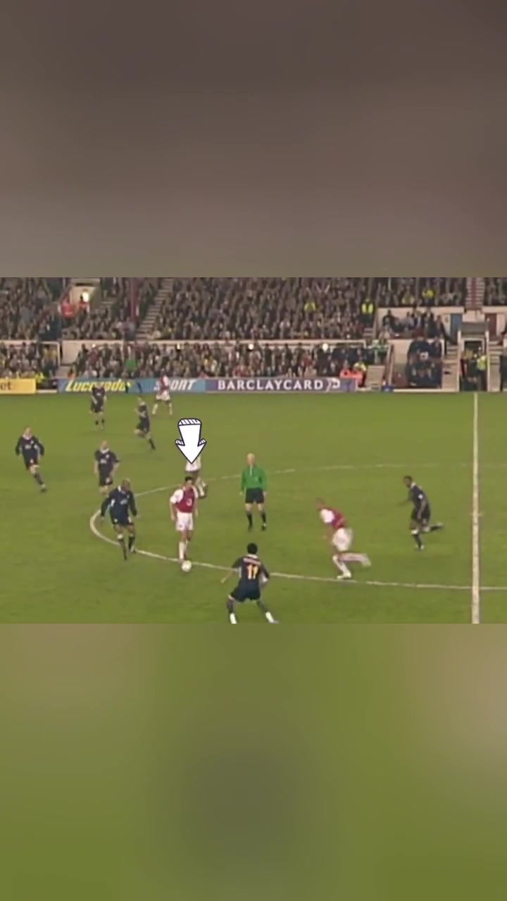 皮雷我這腳傳球可以說(shuō)是這粒進(jìn)球的點(diǎn)睛之筆了吧