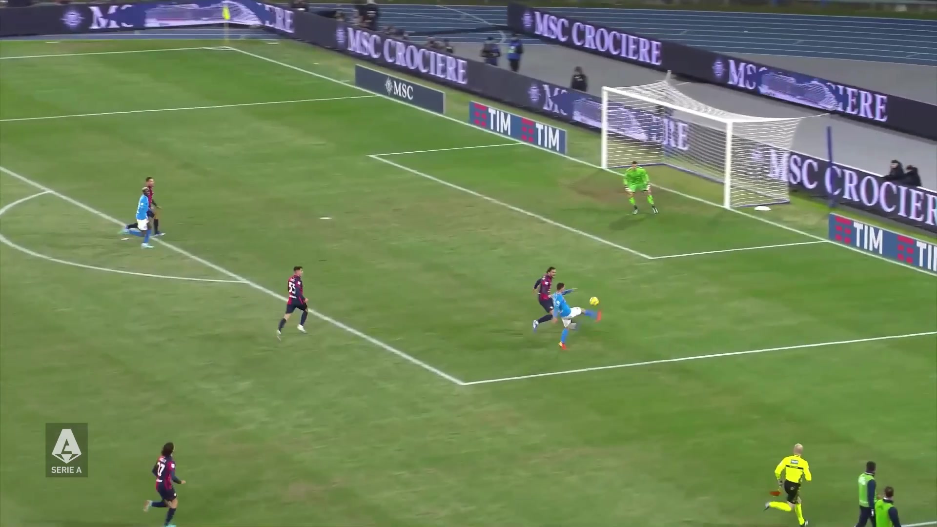 均低于市場(chǎng)價(jià)出售那不勒斯是怎么失去奧斯梅恩和K77的