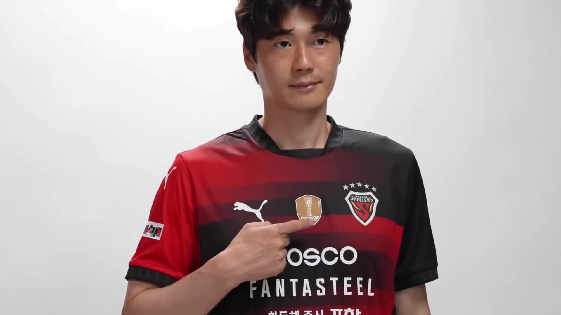 首爾名宿奇誠(chéng)庸轉(zhuǎn)投死敵球迷破防給俱樂(lè)部辦白事