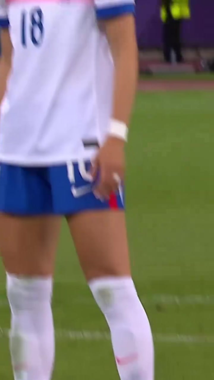 就是這么大心臟凱莉招牌的罰點(diǎn)球姿勢(shì)