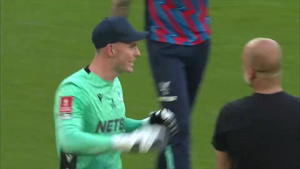 把瓜迪奧拉逼急的男人迪恩-亨德森足總杯決賽后與瓜帥發(fā)生沖突