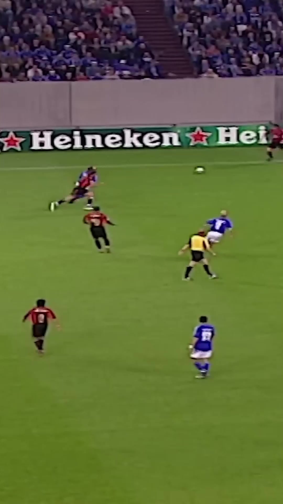 馬爾蒂尼助攻有這么難嗎過人前插傳中輕輕松松