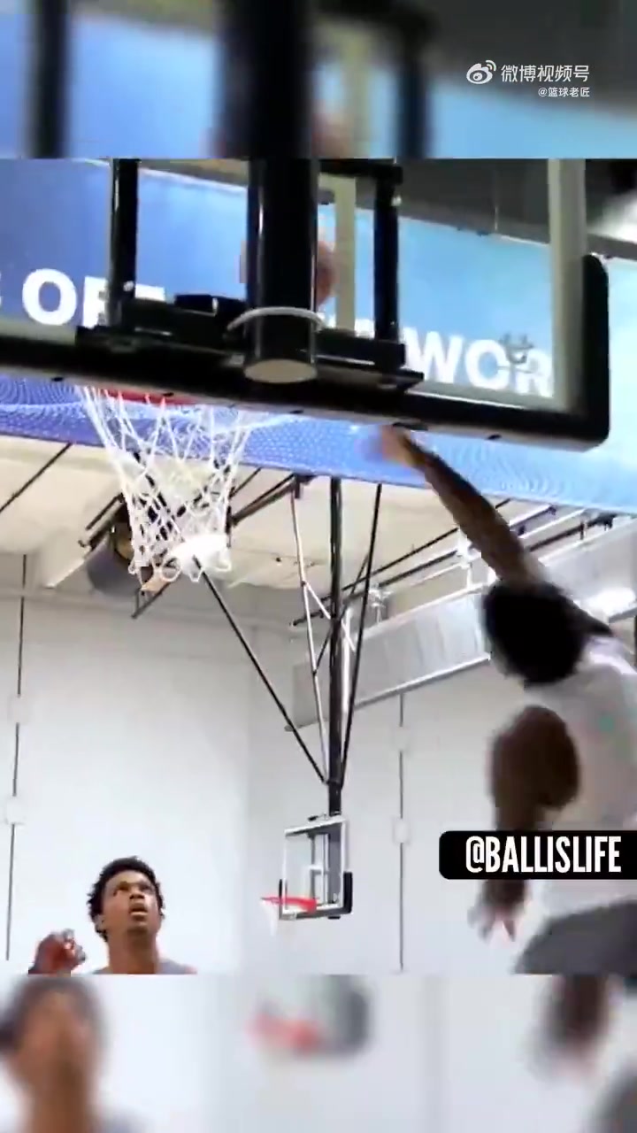 庫(kù)里有被驚訝到18年青澀的華子參加庫(kù)里訓(xùn)練營(yíng)大放異彩