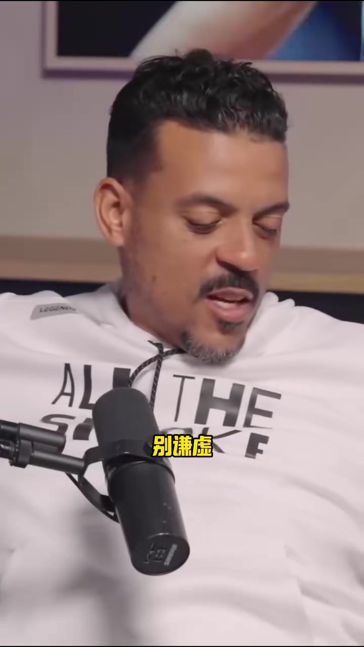 米勒此前評(píng)選歷史前五射手伯德庫(kù)里阿倫普萊斯和兩個(gè)維奇