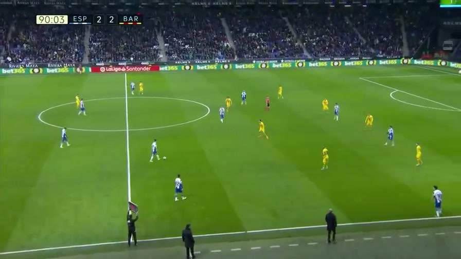 傳奇的一場(chǎng)比賽當(dāng)年武磊這個(gè)跑動(dòng)假如隊(duì)友傳了