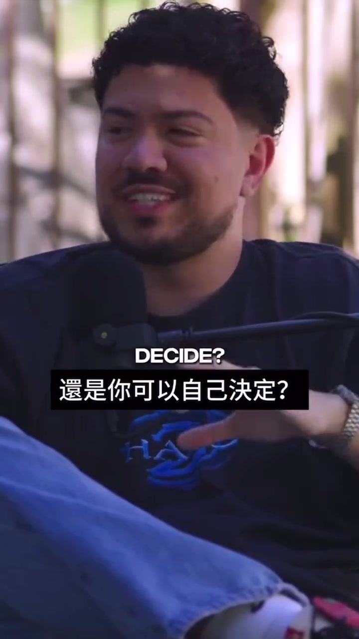 NBA薪水咋發(fā)濃眉你可以選每月發(fā)或半年發(fā)完 看你財務情況