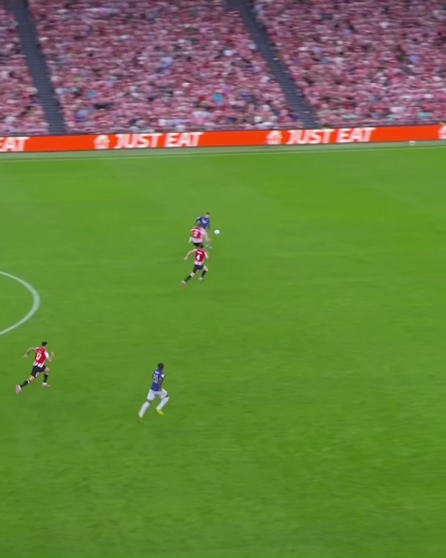 西甲殺手歐冠官方曬馬丁內(nèi)利3次對(duì)西甲球隊(duì)單刀破門(mén)