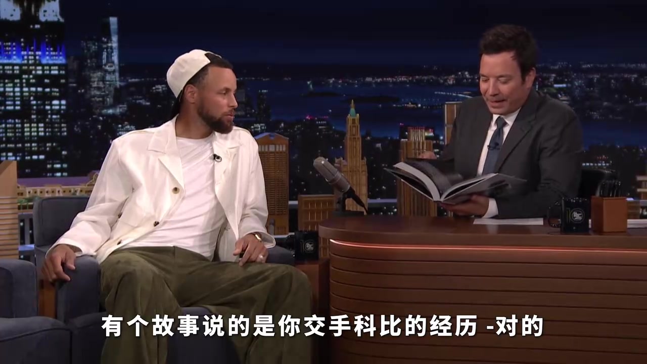 庫(kù)里回憶第一次與科比交手他給我上肘擊和各種對(duì)抗