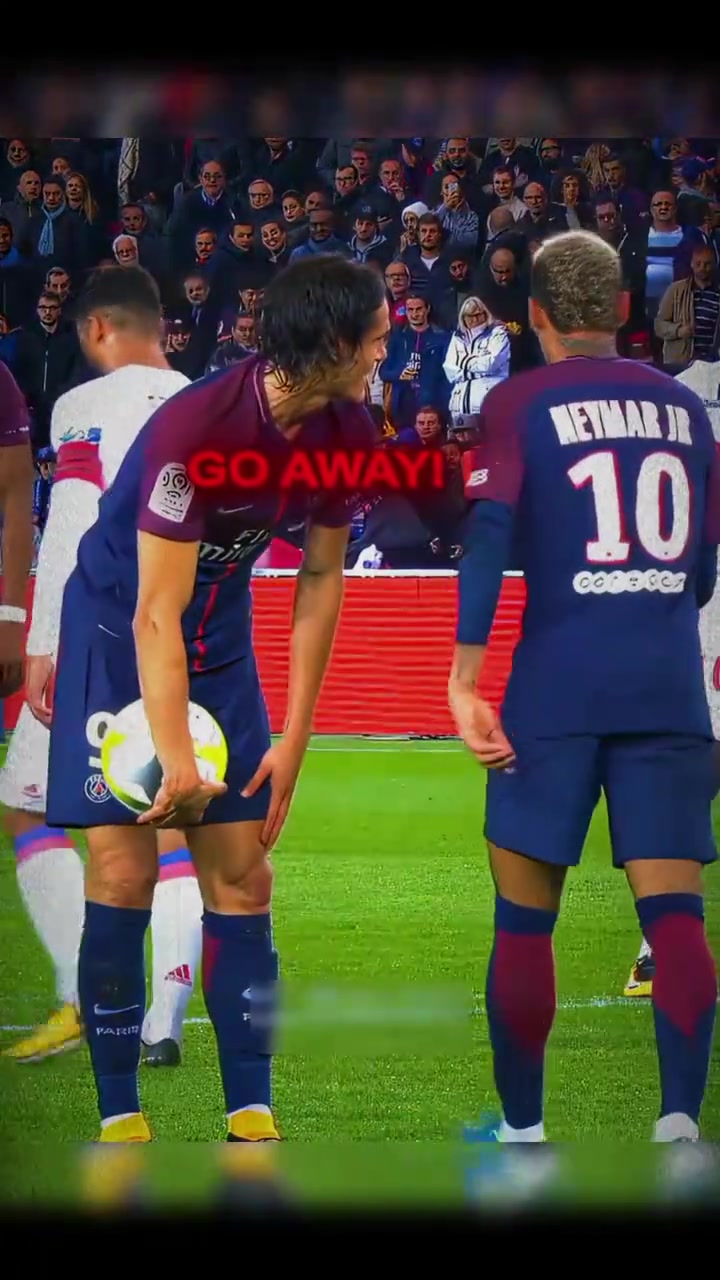 當年可是足壇熱門話題內(nèi)馬爾和卡瓦尼的破鏡重圓