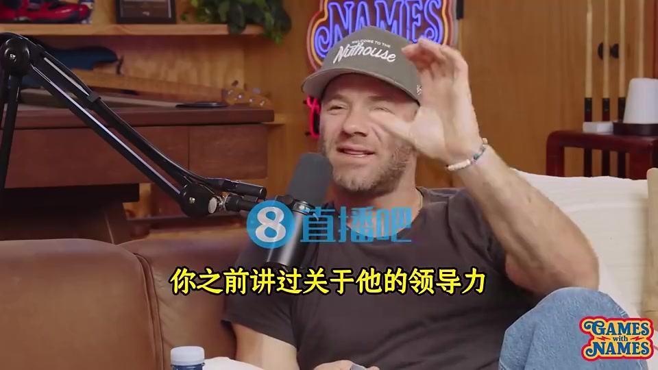 珍妮此前詹姆斯身體強壯無比像一列火車朝我沖來我會尖叫的