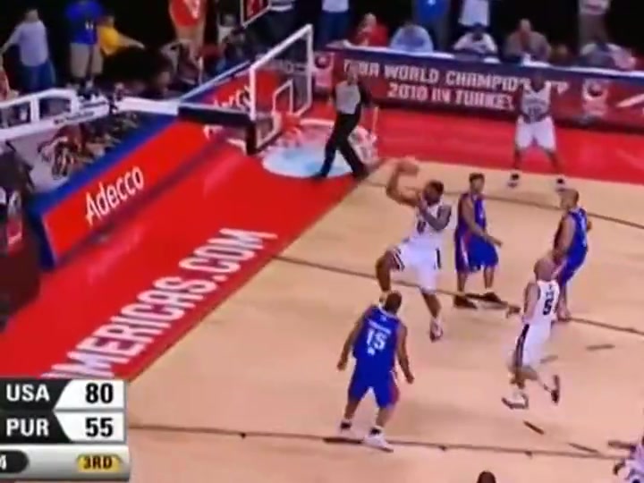 老詹當(dāng)年這記反擊接球上籃有走步嗎動(dòng)作太連貫了