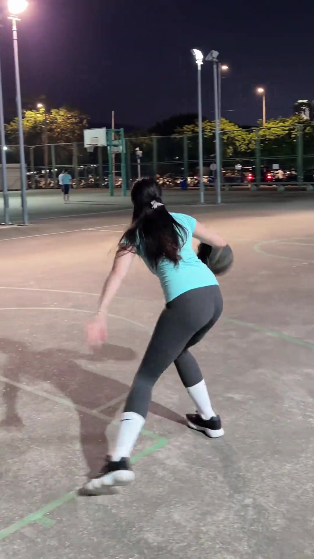 有沒走步野球場肘姐曬視頻你看清我的腳步了嘛