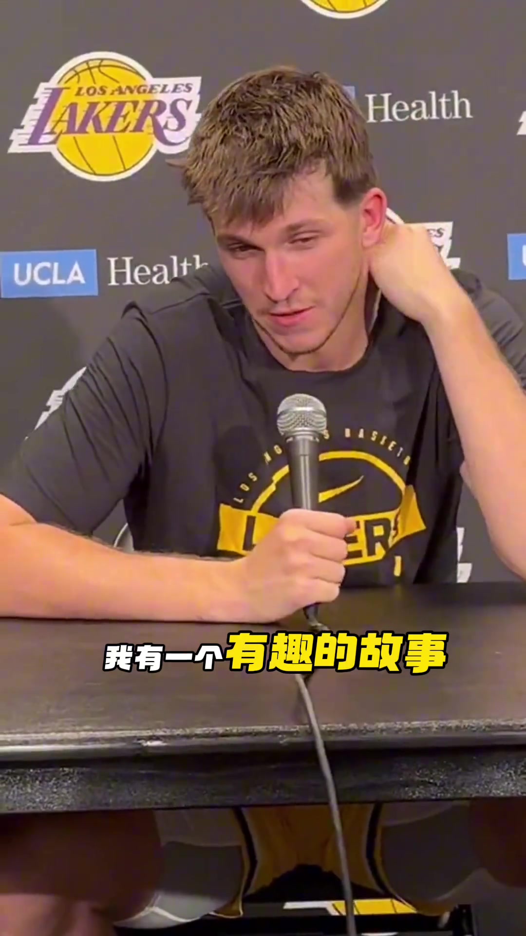 里夫斯我7歲就說(shuō)自己會(huì)打NBA但我也不懂為何當(dāng)時(shí)自己知道