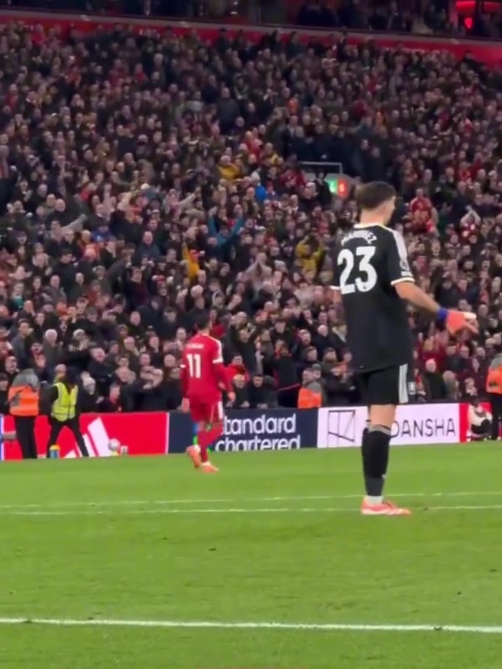 隊(duì)史第3人薩拉赫打入利物浦生涯第250球率隊(duì)2-0終結(jié)英超4連敗